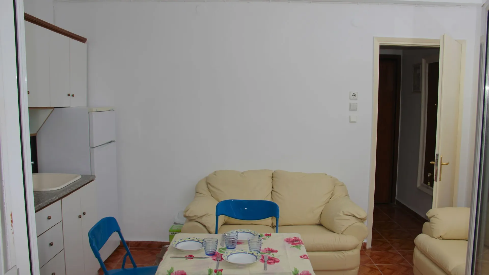 Cozy Apartment In Nea Fokaia